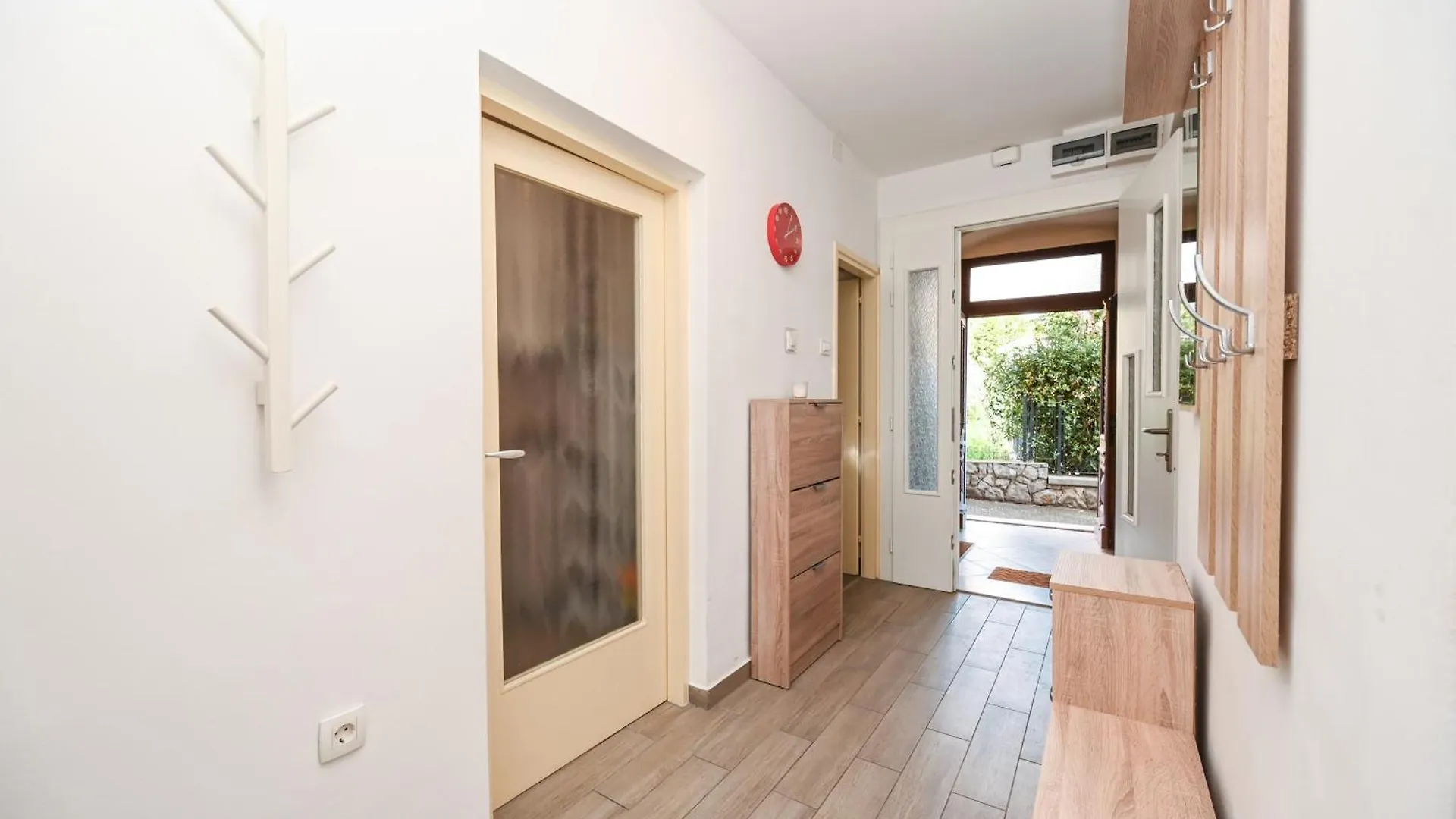 Seafront Apartment Icici
