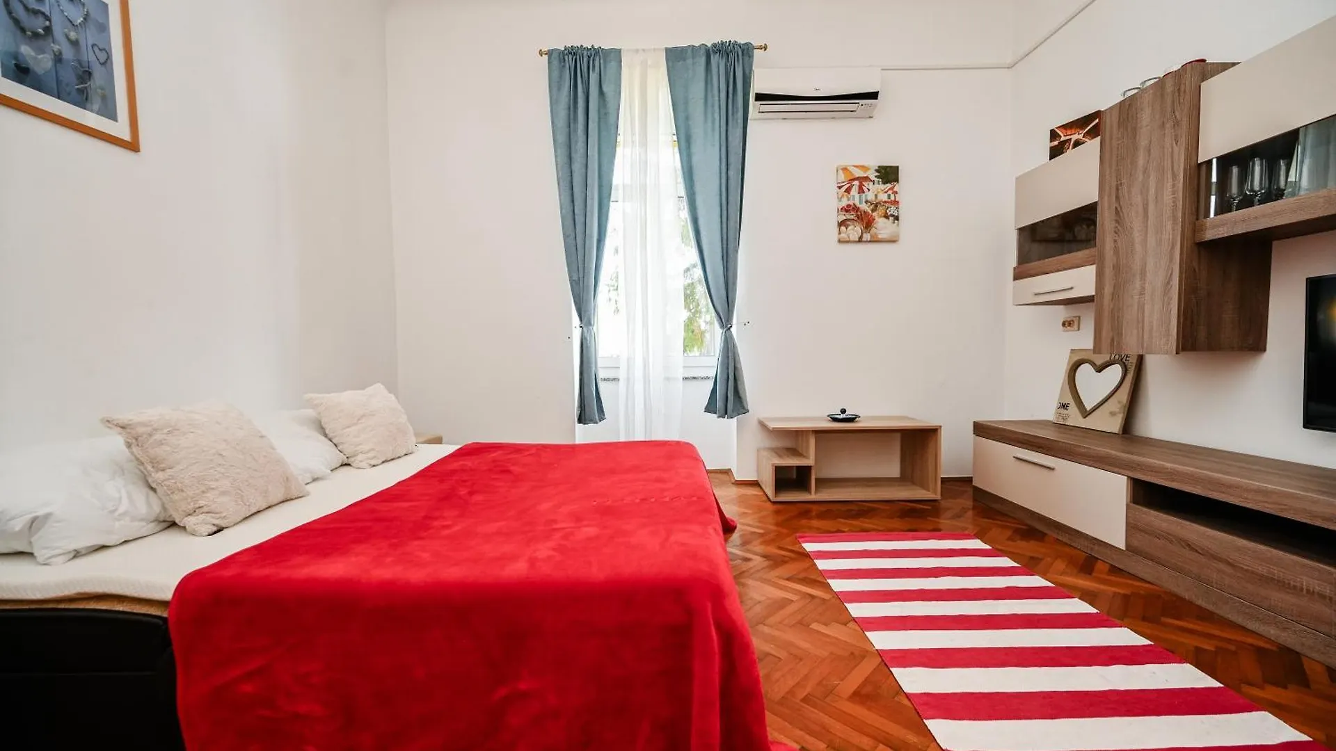 Seafront Apartment Icici Croatia