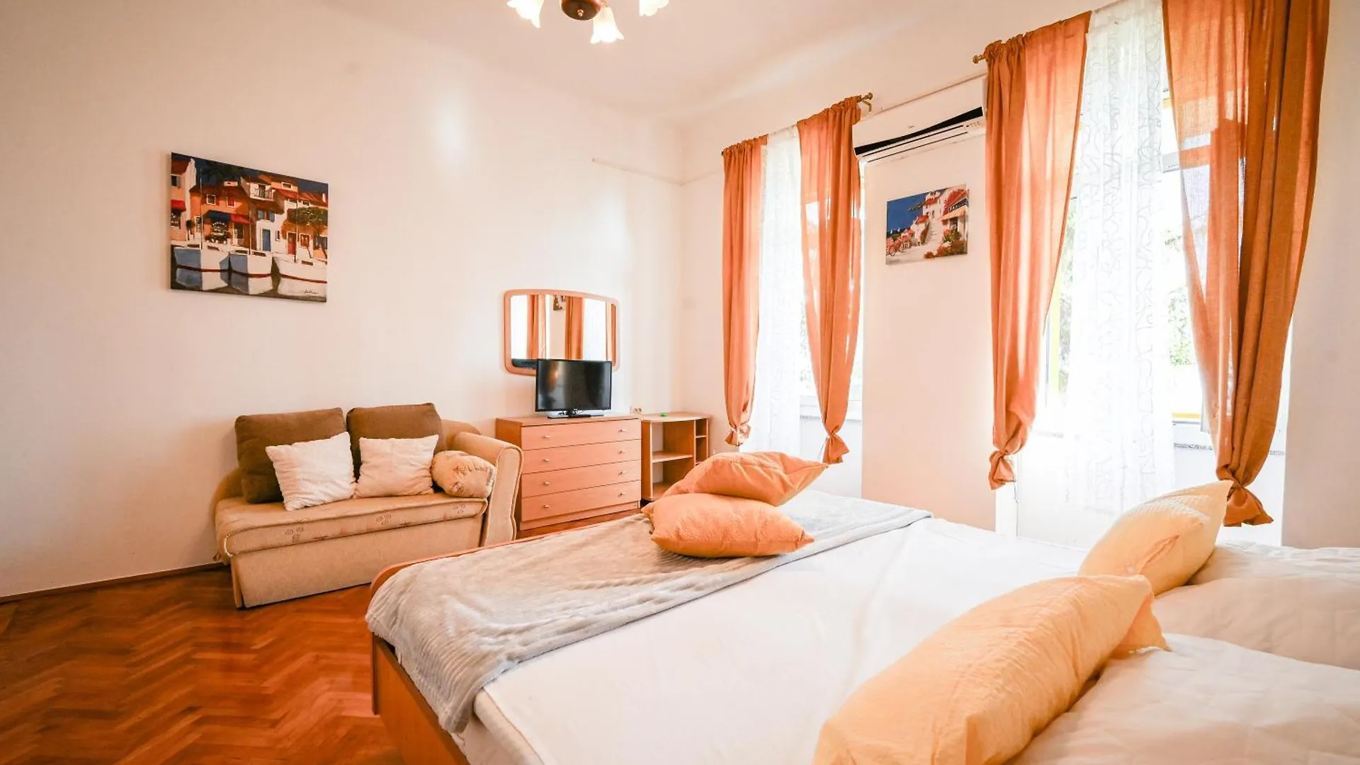Seafront Apartment Icici