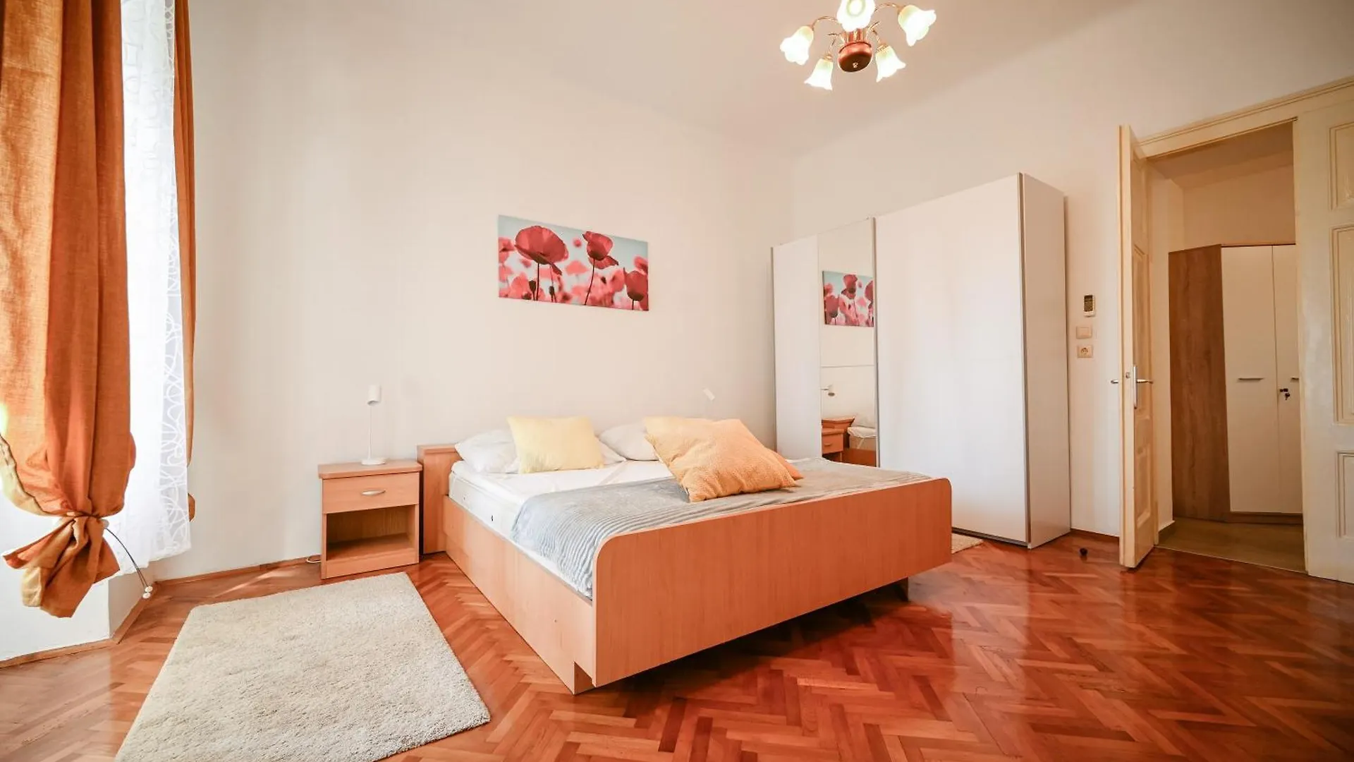 Seafront Apartment Icici